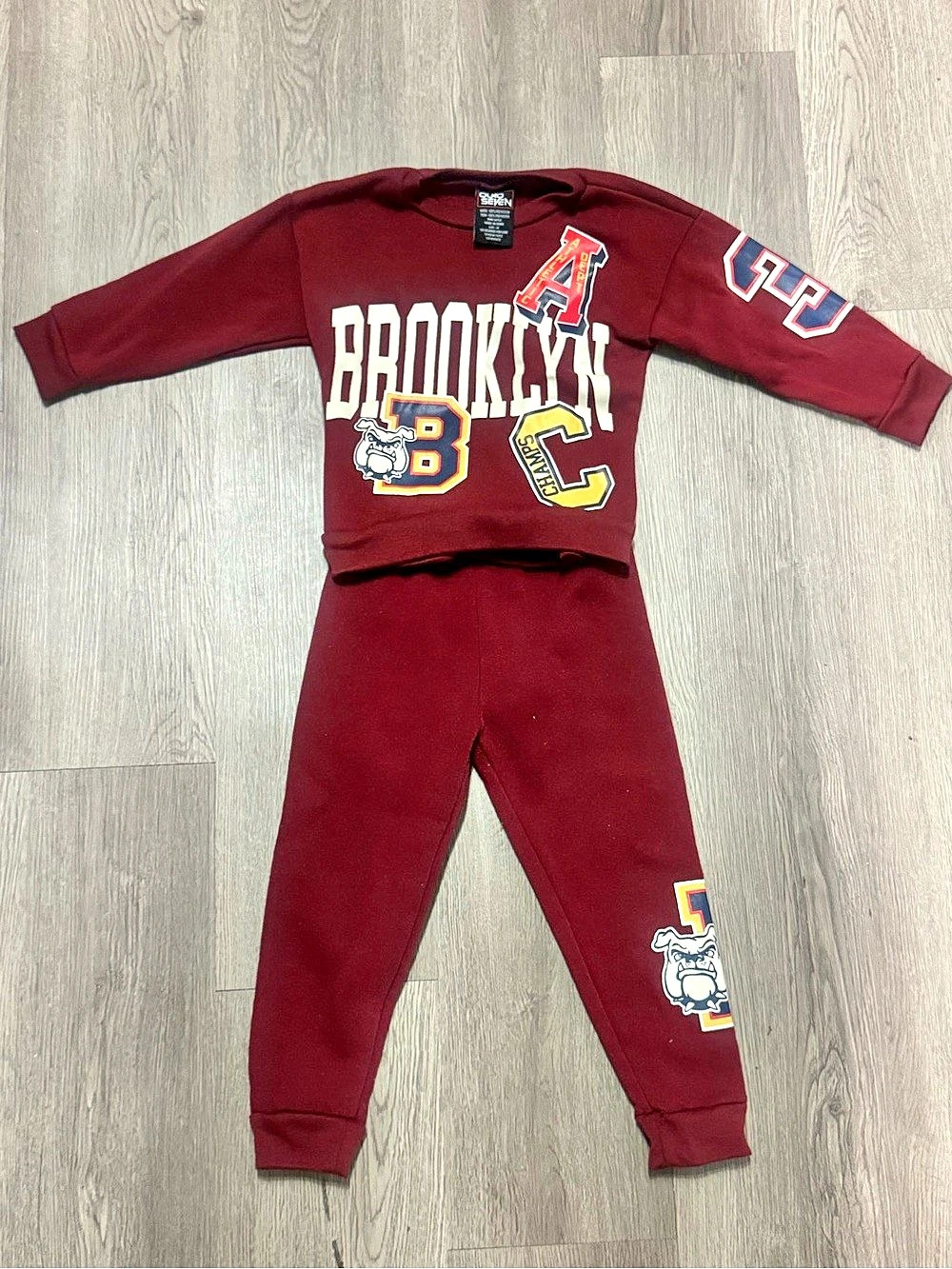 Quad Seven Boys 3T Color Block Set Like New
